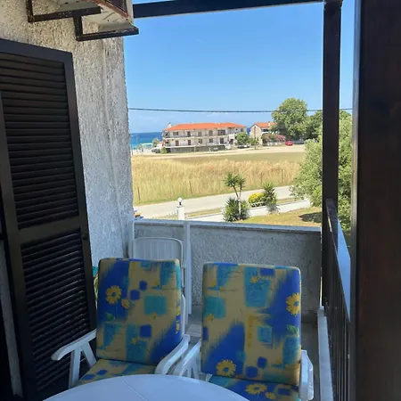 アパート A Few Meters From The Sea Skála Foúrkas