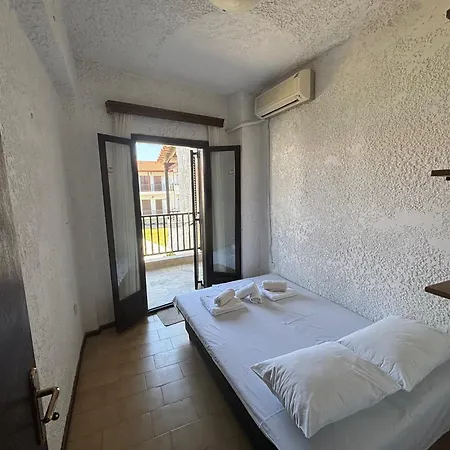 A Few Meters From The Sea アパート Skála Foúrkas